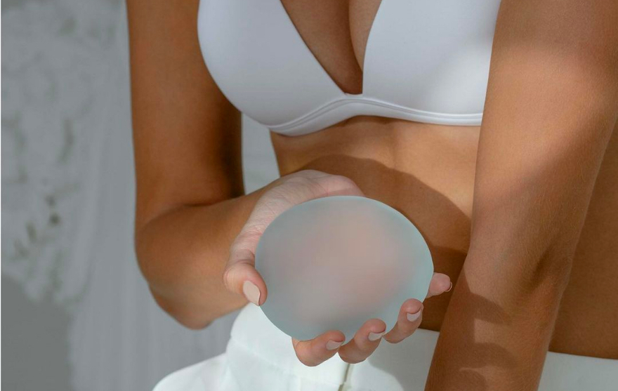 Reasons To Replace Your Breast Implants - Round About